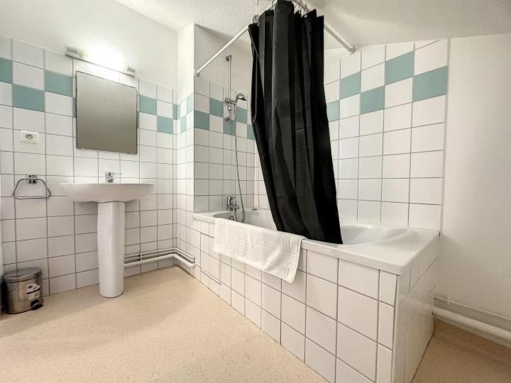 Residence Bury Тюль Екстер'єр фото