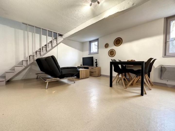 Residence Bury Тюль Екстер'єр фото