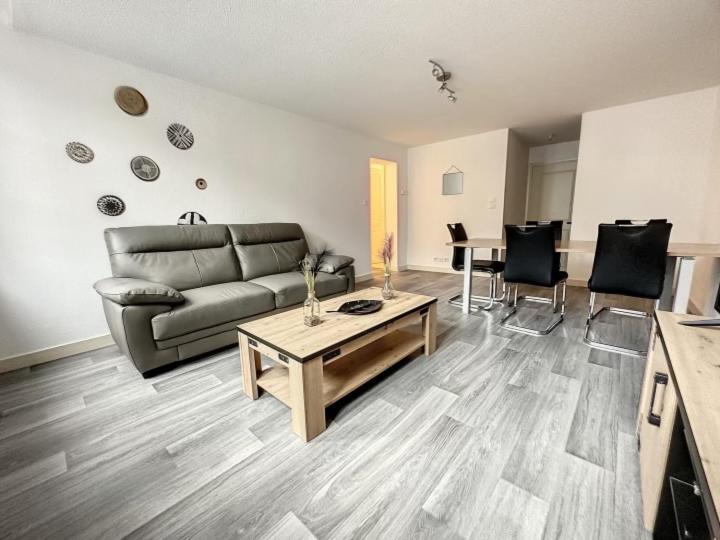 Residence Bury Тюль Екстер'єр фото
