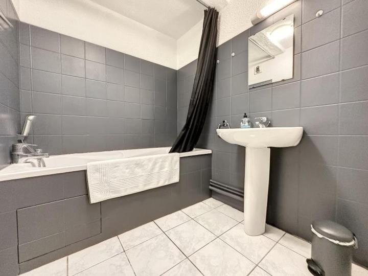 Residence Bury Тюль Екстер'єр фото